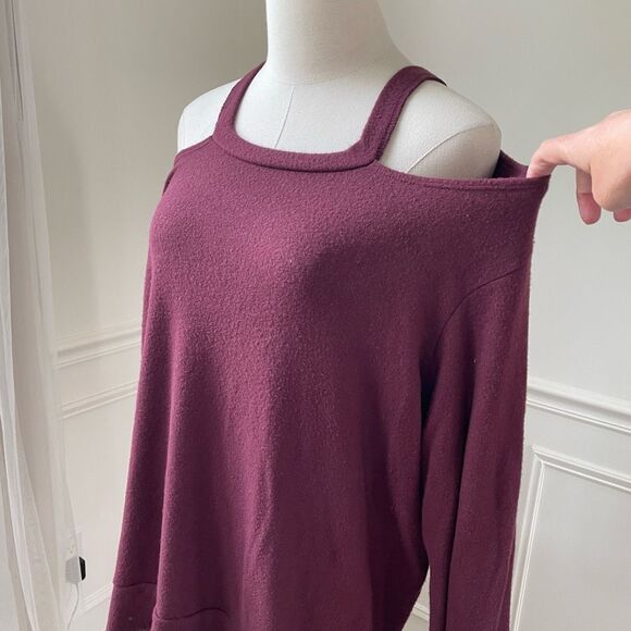 LNA Burgundy Cold Shoulder Super Soft Shirt 2X - Picture 4 of 7